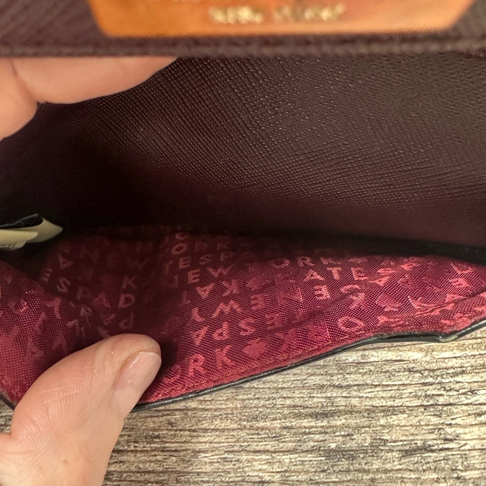 KATE SPADE New York Saffiano Burgundy Trifold Phone Wallet Clutch EUC - Picture 3 of 16